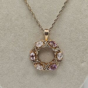 VINTAGE Purple Amethyst & Clear Stone Wreath Gold Tone Pendant Necklace